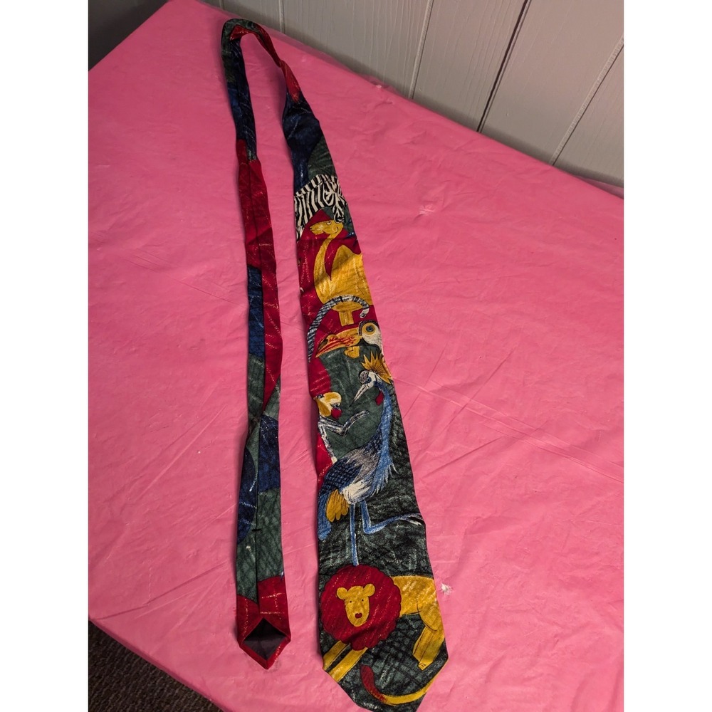 Vintage WWF World Wildlife‎ Fund silk multicolor mens necktie tie made in USA